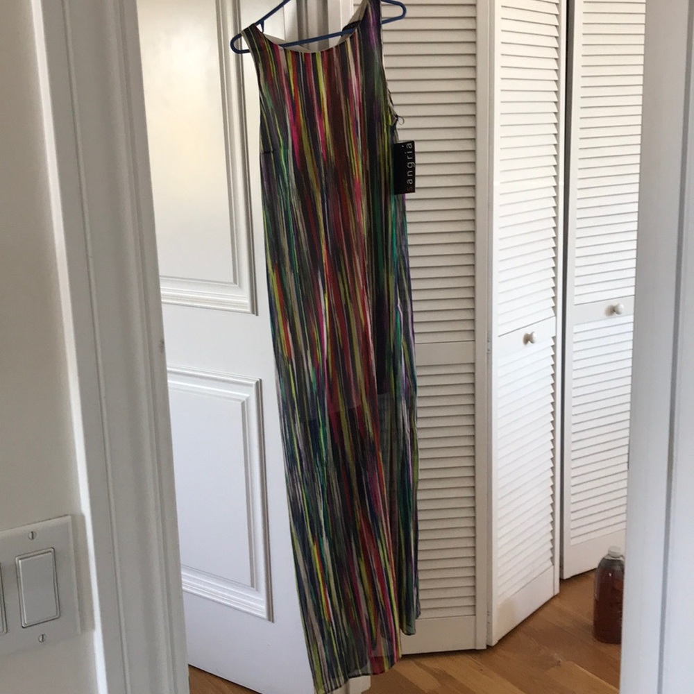 Summer dress with side slits